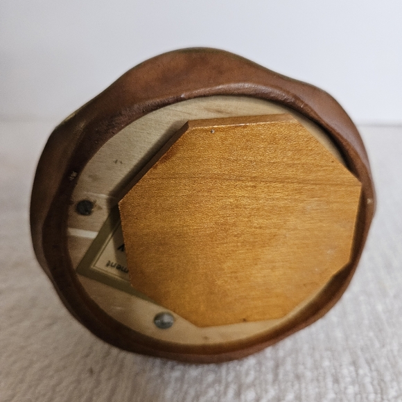 VTG THORENS HAND CARVED PAINTED MUSIC BOX ANGEL PLAYING VIOLIN SWITZERLAND - Picture 13 of 16